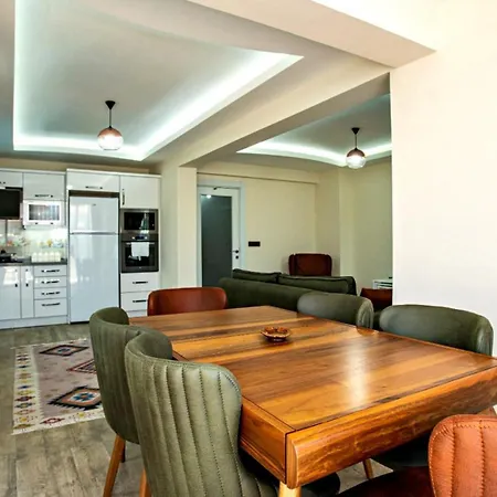 3 Bedroom - Close To The Center Βίλα *