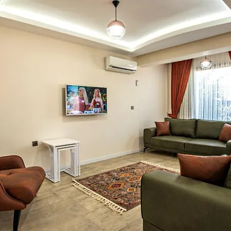 3 Bedroom - Close To The Center 빌라 *